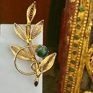 Vintage Gold-Tone Filigree Leaf Brooch w/ Green Glass Cabochon